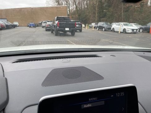 Used 2025 Nissan Altima 2.5 SV image 18