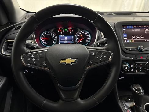Used 2021 Chevrolet Equinox LT AWD/4WD image 50