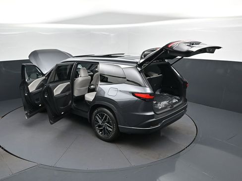 New 2026 Lexus TX 350 AWD image 2