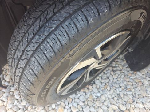 Used 2017 Honda Accord LX image 9