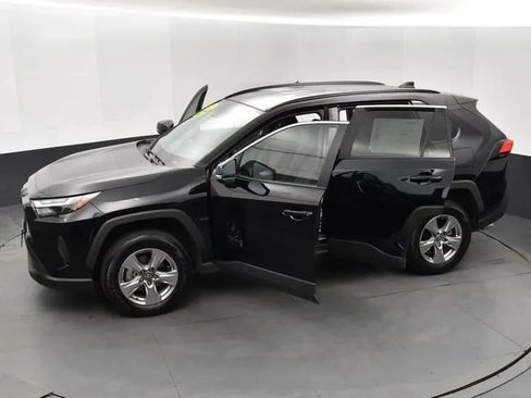 Used 2025 Toyota RAV4 XLE w/ Weather Package image 7