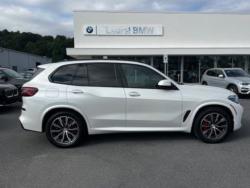 Used 2021 BMW X5 xDrive40i w/ M Sport Package image 9