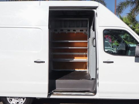 Used 2020 Nissan NV 2500 SV RWD image 10
