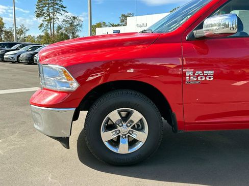 Used 2022 RAM 1500 Classic SLT image 10