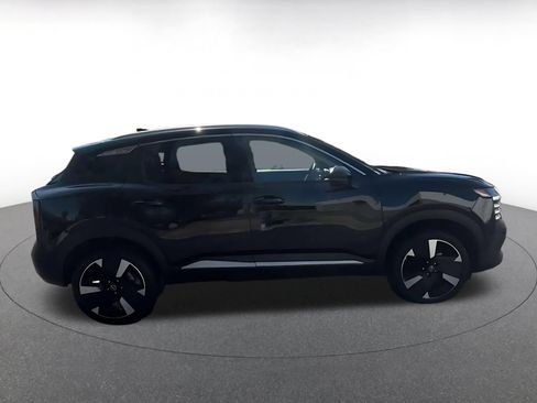 Used 2026 Nissan Kicks SR AWD/4WD image 16