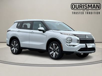 New 2025 Mitsubishi Outlander SE