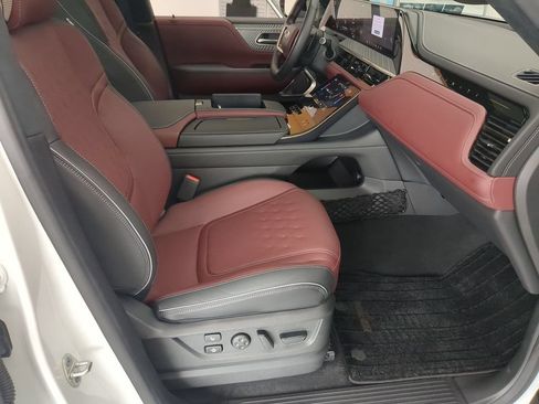 Used 2026 INFINITI QX80 Autograph w/ Premium Cargo Package AWD/4WD image 32