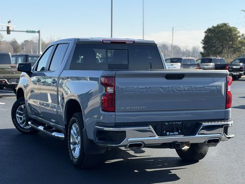 Used 2024 Chevrolet Silverado 1500 LT w/ Z71 Off-Road Package image 5