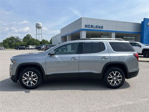 Used 2023 GMC Acadia SLE w/ Driver Convenience Package image 5