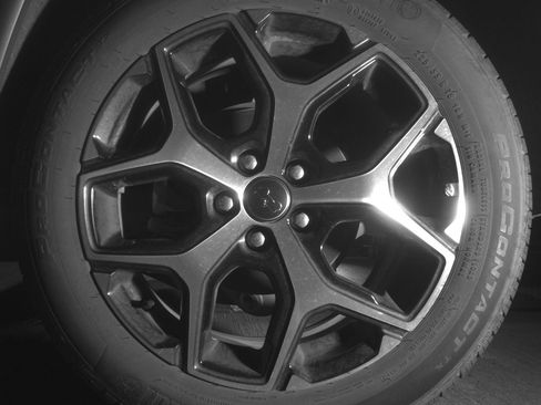 Used 2025 Jeep Compass Limited image 14