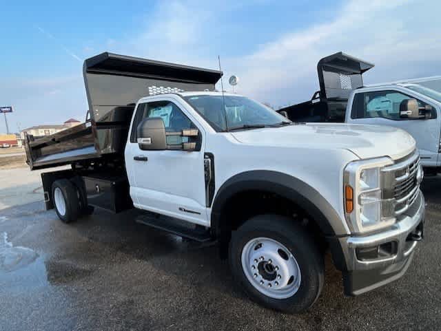 New 2025 Ford F550 4x4 Regular Cab Super Duty image 2