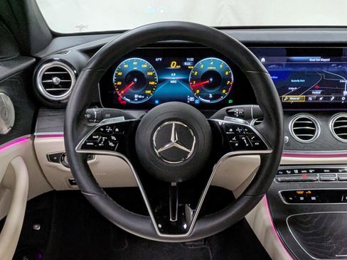 Used 2023 Mercedes-Benz E 350 4MATIC Sedan image 33