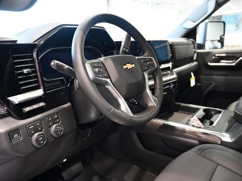 New 2026 Chevrolet Silverado 2500 LTZ w/ LTZ Premium Package AWD/4WD image 24