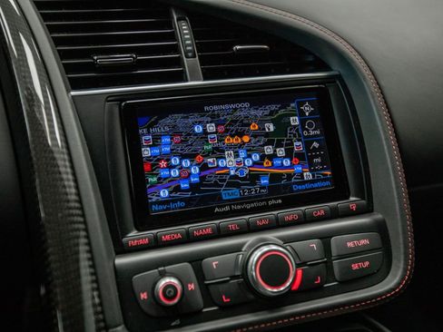 Used 2015 Audi R8 V10 plus w/ Full Leather Package image 27