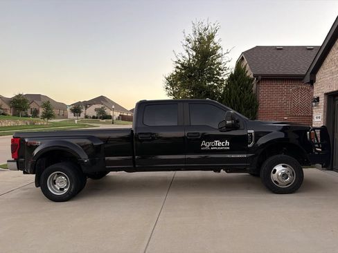 Used 2020 Ford F350 XL w/ STX Appearance Package AWD/4WD image 2