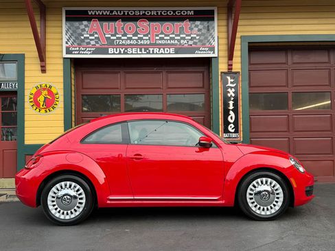 Used 2014 Volkswagen Beetle 2.5 FWD image 3