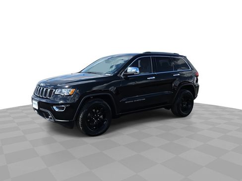 Used 2017 Jeep Grand Cherokee Limited w/ Trailer Tow Group IV image 4