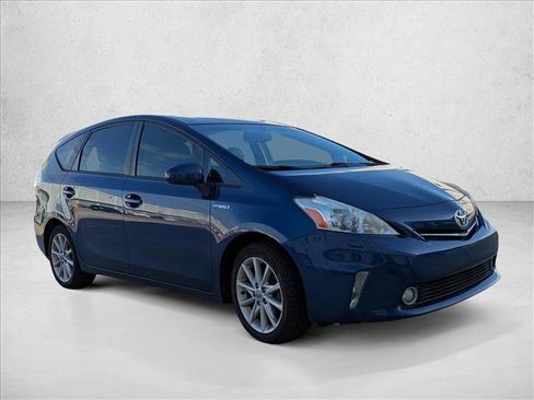 Used 2012 Toyota Prius V Five image 3