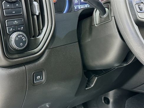 Used 2025 Chevrolet Silverado 2500 Custom w/ Custom Convenience Package image 10
