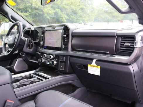 New 2026 Ford F250 Platinum AWD/4WD image 7