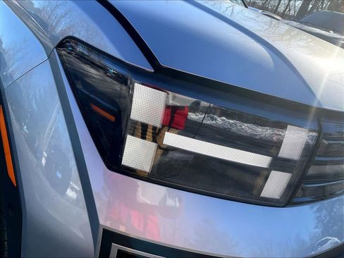 Used 2025 Hyundai Santa Fe Limited image 32