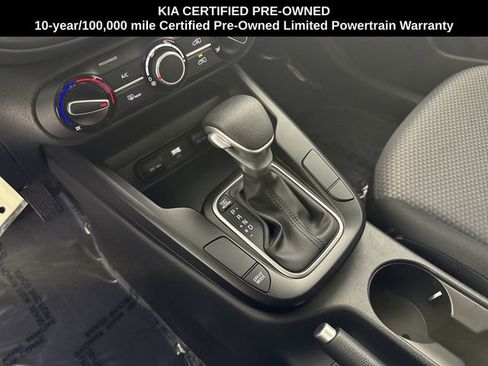 Certified 2025 Kia Soul LX image 16