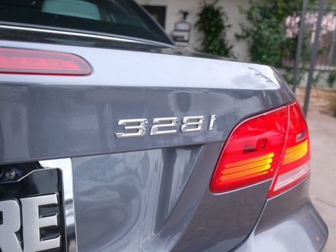 Used 2007 BMW 328i Convertible image 37