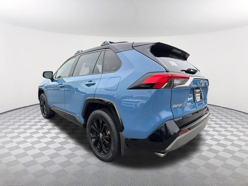 Used 2022 Toyota RAV4 XSE AWD/4WD image 7