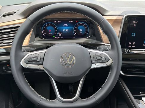 New 2026 Volkswagen Atlas SE FWD image 12