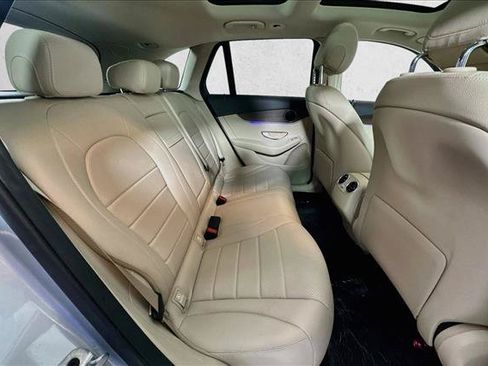 Used 2022 Mercedes-Benz GLC 300 image 26