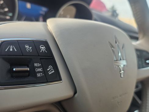 Used 2019 Maserati Levante GranLusso image 49