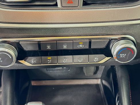 Used 2024 Nissan Altima 2.5 SR image 18