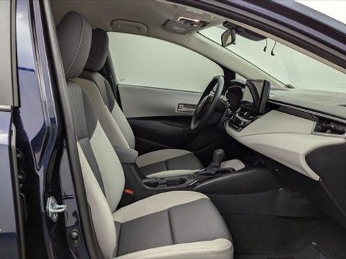 Used 2025 Toyota Corolla LE image 21