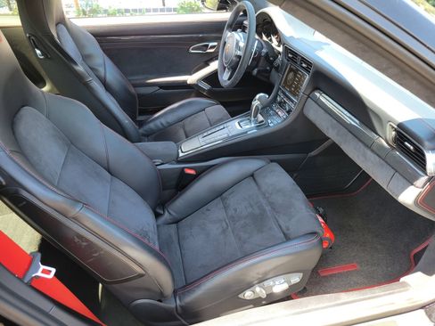 Certified 2015 Porsche 911 GT3 RWD image 23