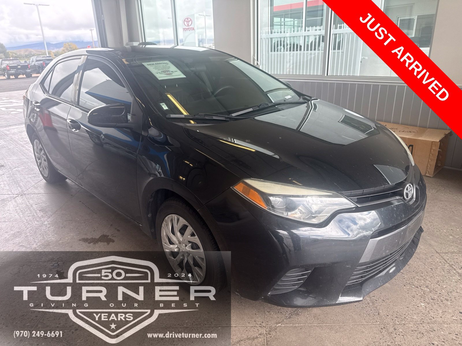 Used 2016 Toyota Corolla LE FWD image 1