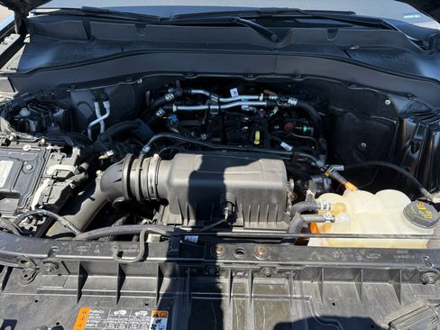 Certified 2023 Ford Explorer XLT w/ Equipment Group 202A RWD image 21
