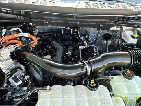 Used 2025 Ford F150 Platinum w/ Equipment Group 703A Plus AWD/4WD image 29