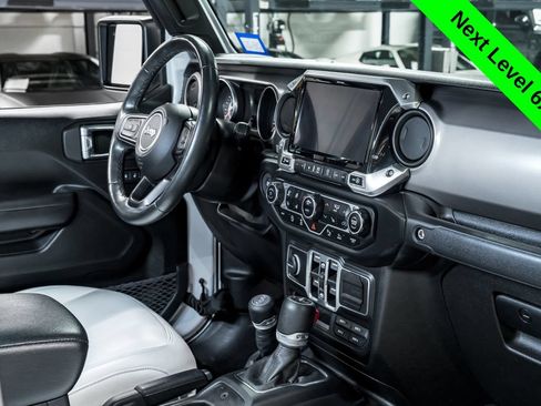 Used 2021 Jeep Gladiator Sport AWD/4WD image 32