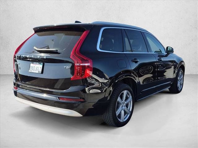 Used 2022 Volvo XC90 T5 Momentum AWD/4WD image 5