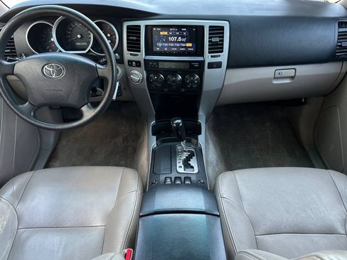 Used 2006 Toyota 4Runner SR5 AWD/4WD image 13