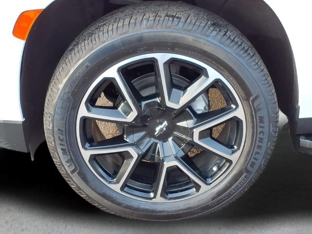 Used 2023 Chevrolet Suburban RST AWD/4WD image 10