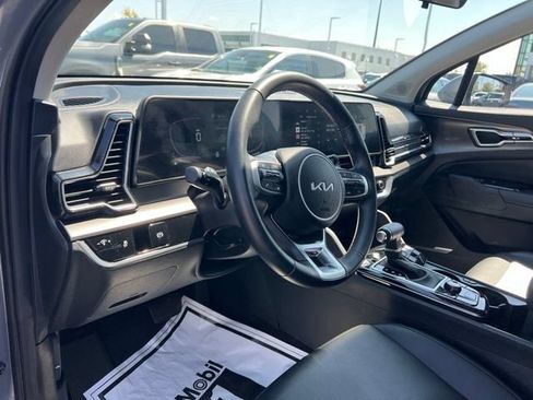 Certified 2025 Kia Sportage EX AWD/4WD image 10