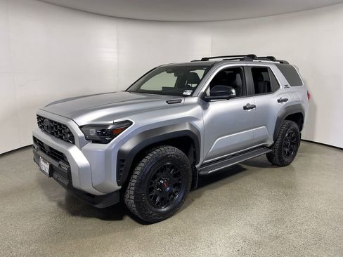 Certified 2025 Toyota 4Runner TRD Off-Road Premium AWD/4WD image 7