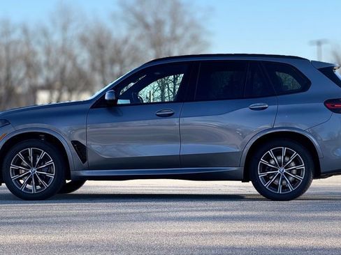 New 2026 BMW X5 xDrive40i w/ M Sport Package image 3