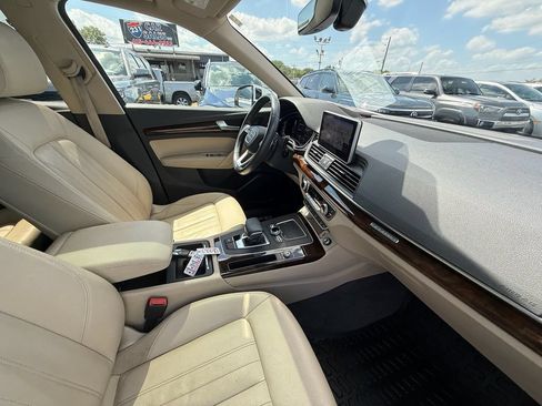 Used 2018 Audi Q5 2.0T Premium Plus AWD/4WD image 25