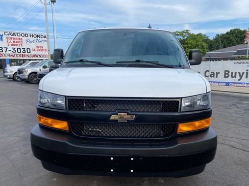 Used 2025 Chevrolet Express 2500 Extended w/ Driver Convenience Package RWD image 7