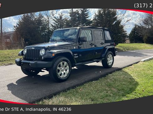 Used 2016 Jeep Wrangler Unlimited Sahara AWD/4WD image 1