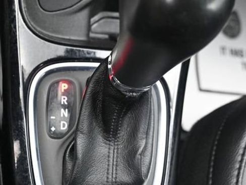 Used 2019 Jeep Compass Latitude AWD/4WD image 14