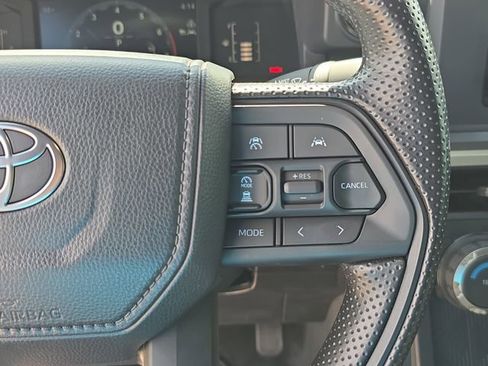 Used 2026 Toyota Tacoma SR5 AWD/4WD image 18