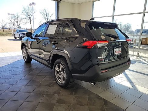 Used 2025 Toyota RAV4 LE image 7